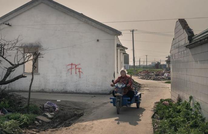 房屋被拆迁后，设立的居住权还存在吗？